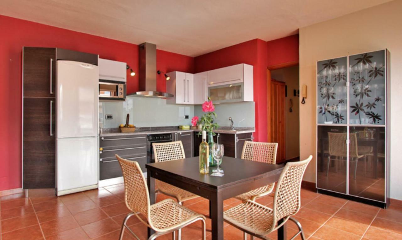 Atico Con Vistas Al Mar Apartment Puerto De Naos Ngoại thất bức ảnh